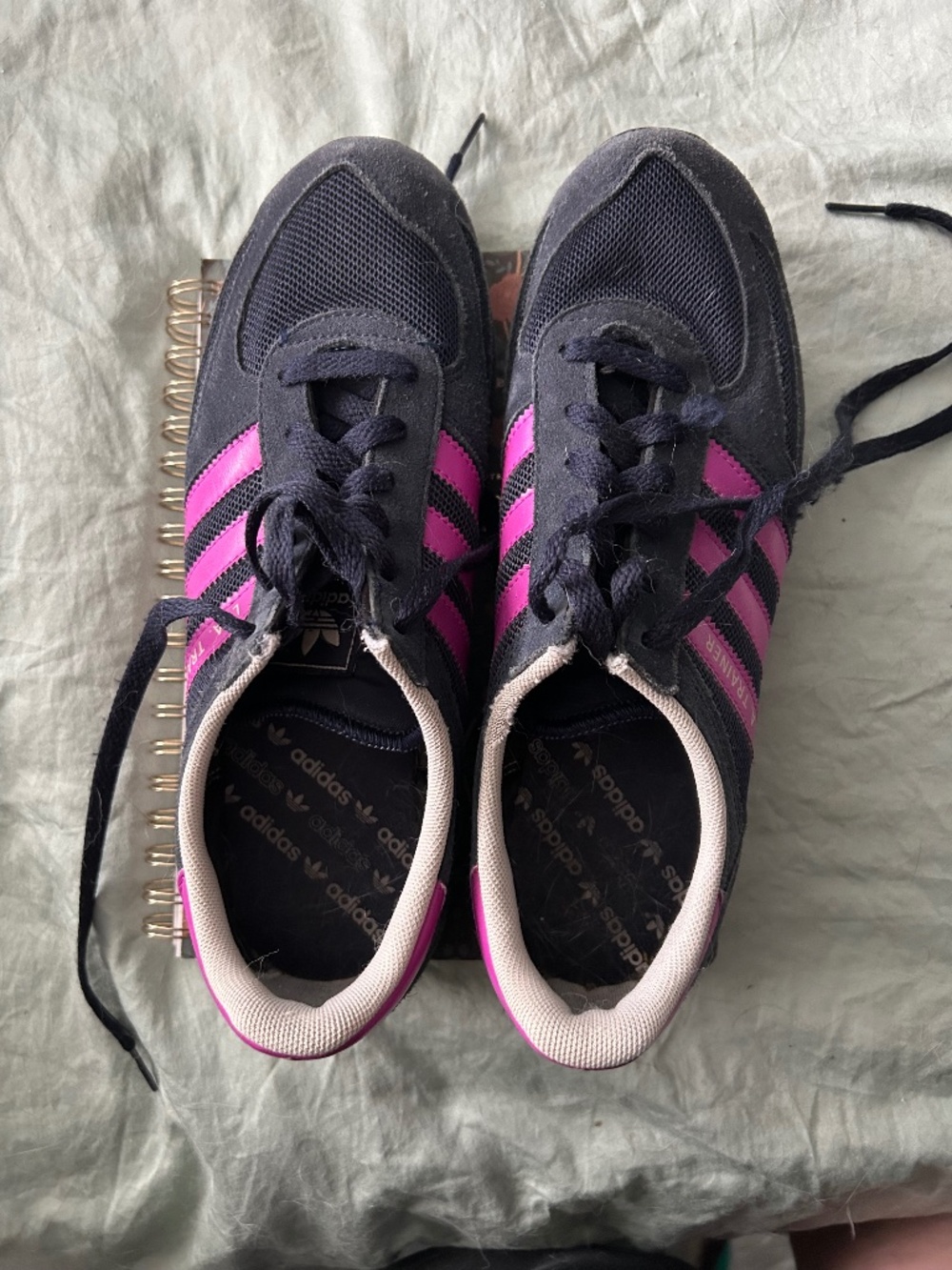 Adidas LA Trainers in navy suede and magenta leather stripes women size 9
